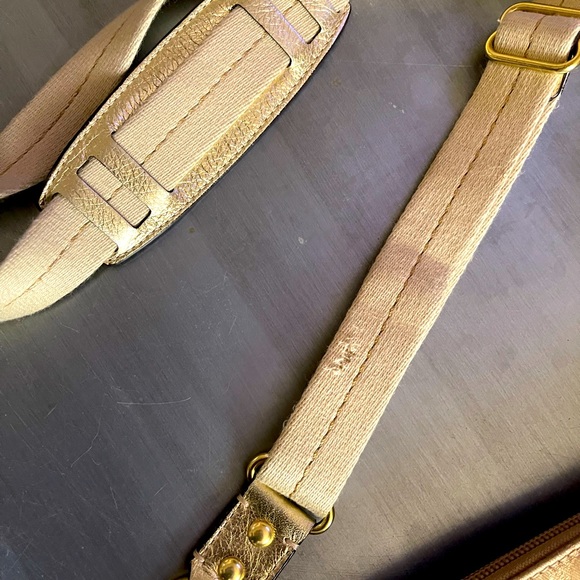 Cute Coach bag! - Picture 3 of 5